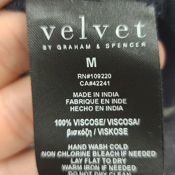 Velvet by graham and spencer navy viscose blouse - Picture 6 of 6